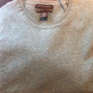 Tahari by Elie Tahari Cashmere Sweater in Medium, Color Seafoam Green
